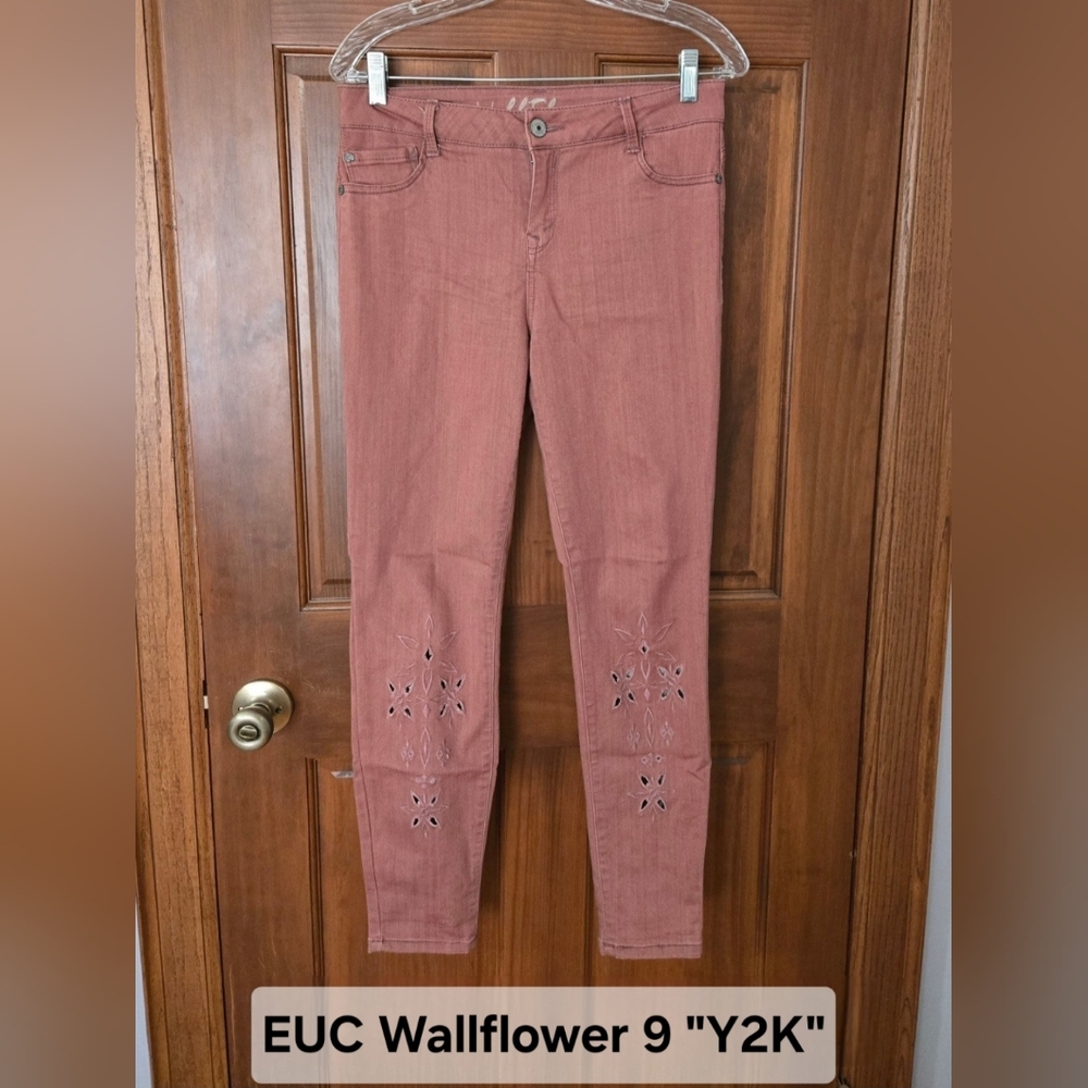 EUC "Y2K" Wallflower Cutout Skinny Jeans